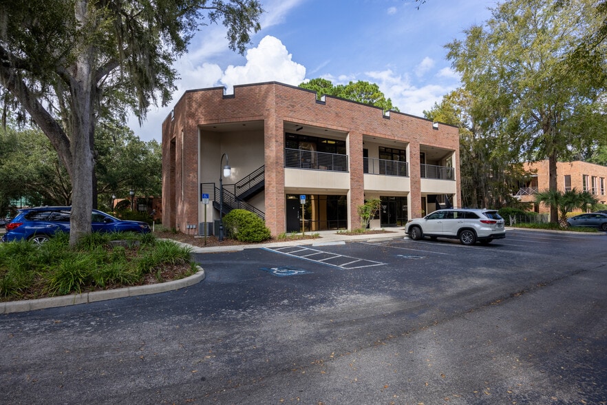 2750 NW 43rd St, Gainesville, FL for lease - Building Photo - Image 2 of 32