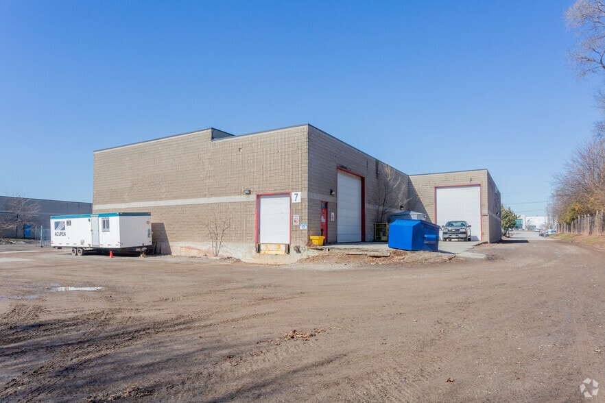 2180-2190 Speers Rd, Oakville, ON for sale - Building Photo - Image 3 of 6