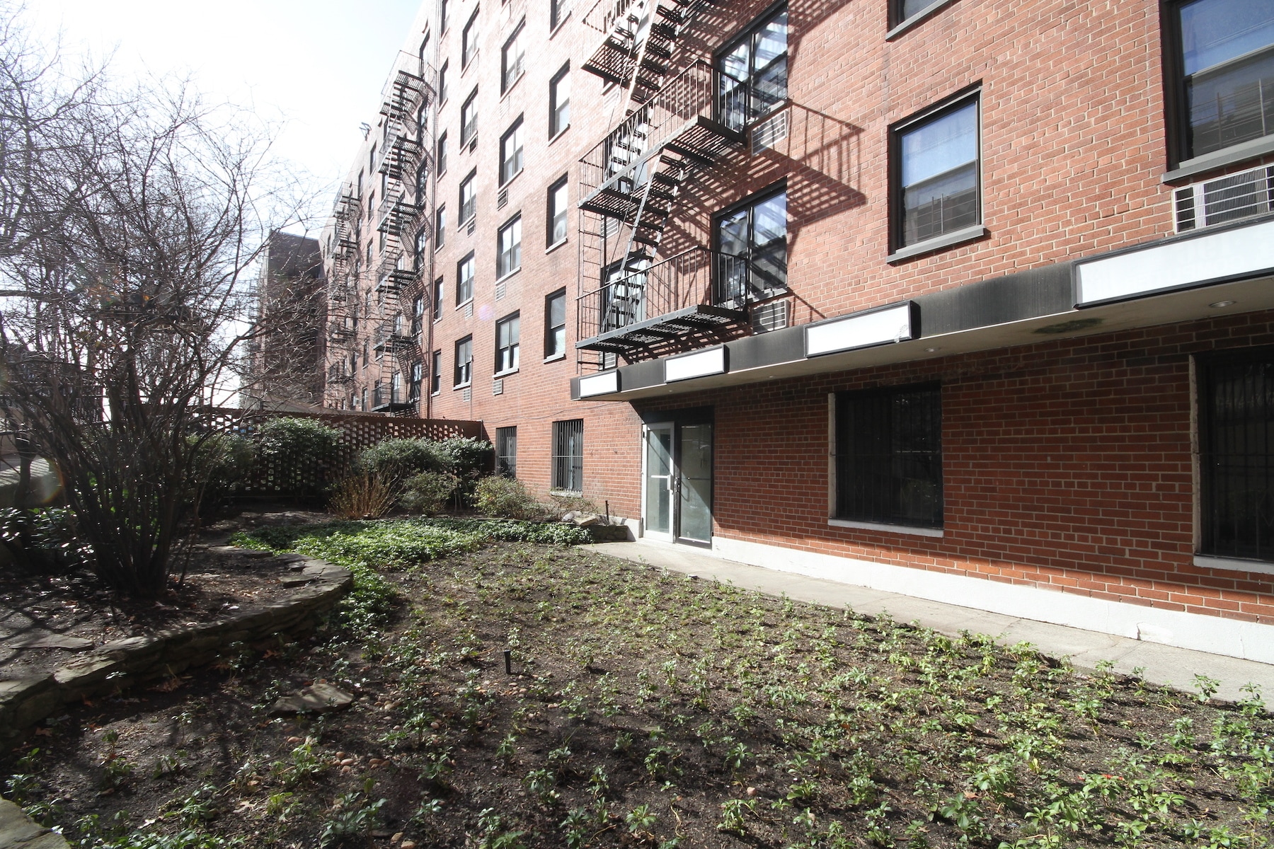 4260 Main St, Flushing, NY 11355 Office/Medical for Lease