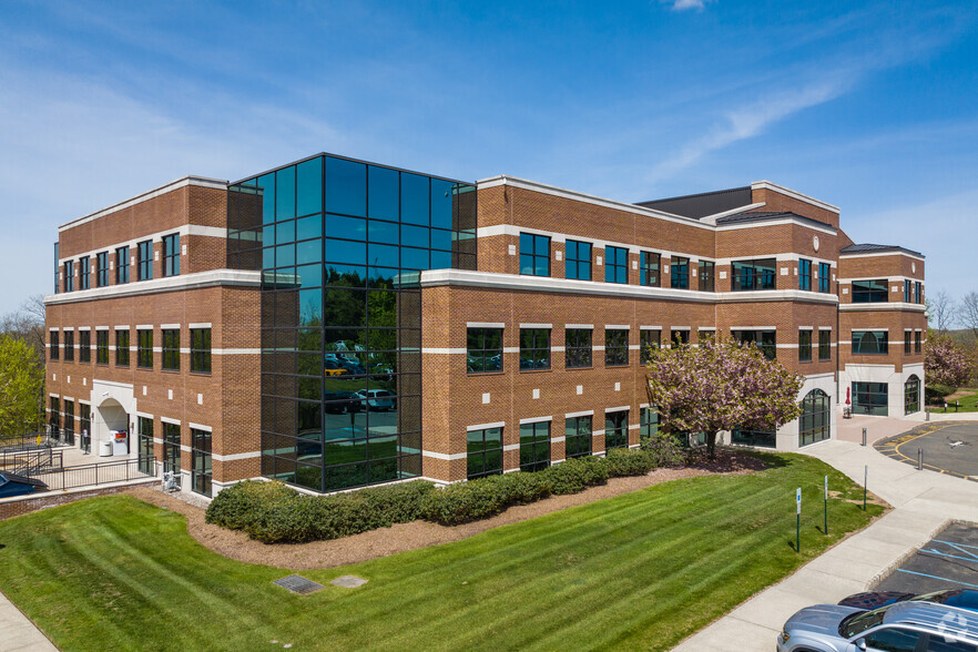 1 Boland Dr, West Orange, NJ 07052 - The Offices at Crystal Lake | LoopNet