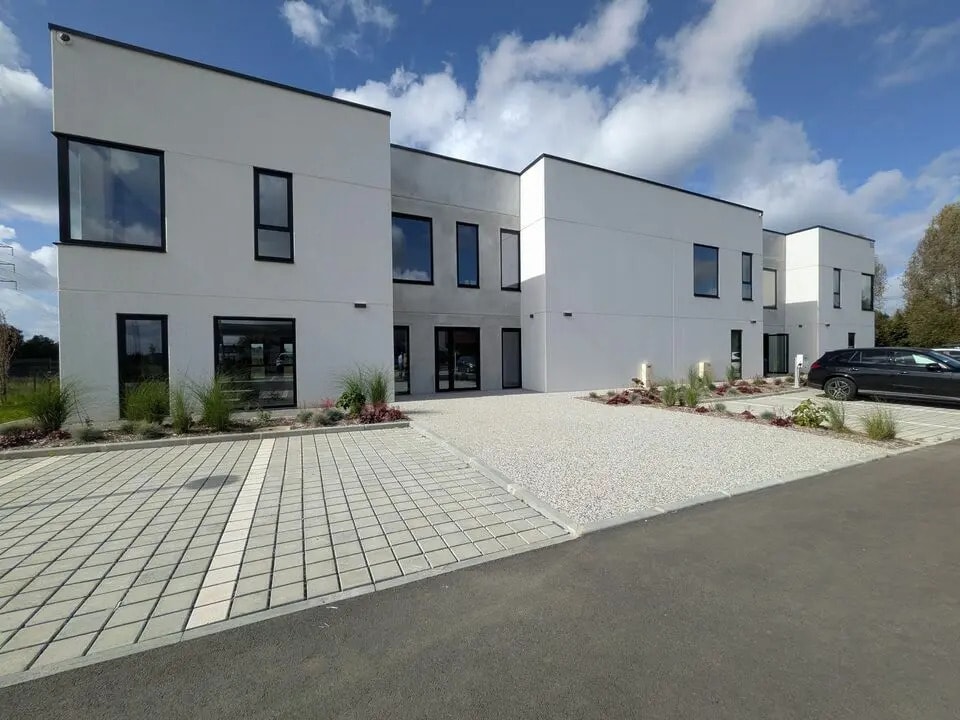 Location Bureaux 204 m² à 410 m² - Photo 1