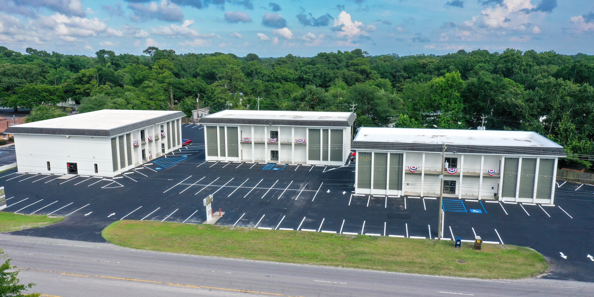 1525 Sam Rittenberg Blvd, Charleston, SC for lease Building Photo- Image 1 of 7