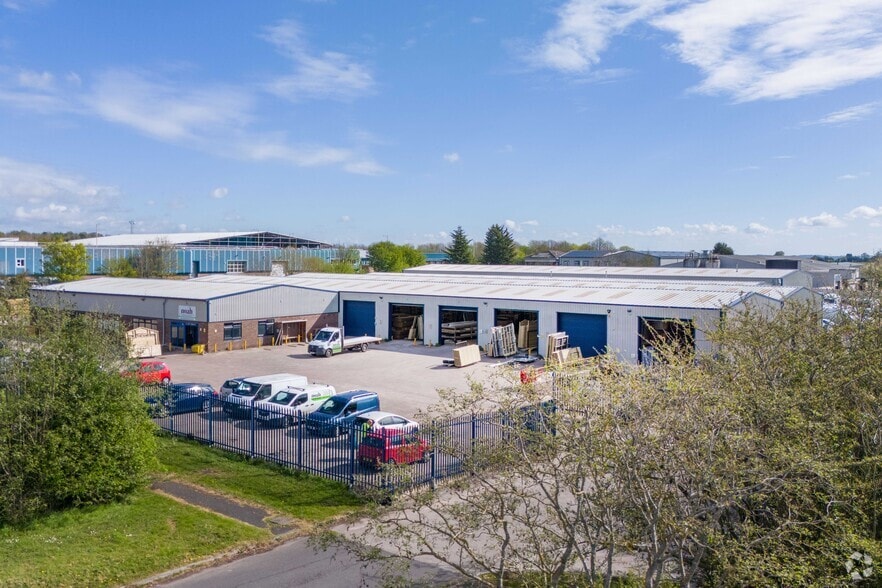 Halesfield 8, Telford for lease - Primary Photo - Image 1 of 2