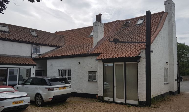 9 Cowgate, Brough for sale - Primary Photo - Image 1 of 1