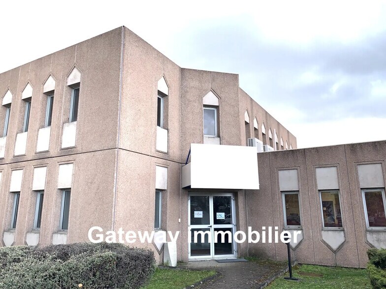 Office in Clermont-Ferrand for lease - Building Photo - Image 1 of 13
