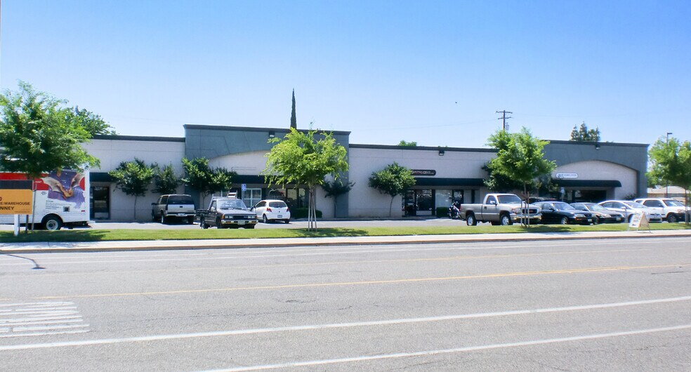 1450 Tollhouse Rd, Clovis, CA for lease - Building Photo - Image 1 of 7