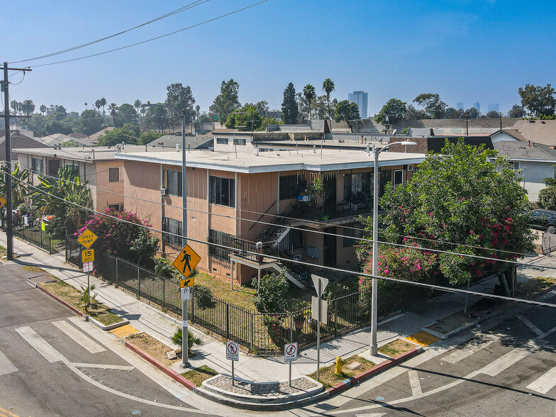 203 S St Louis St, Los Angeles, CA for sale - Building Photo - Image 1 of 11