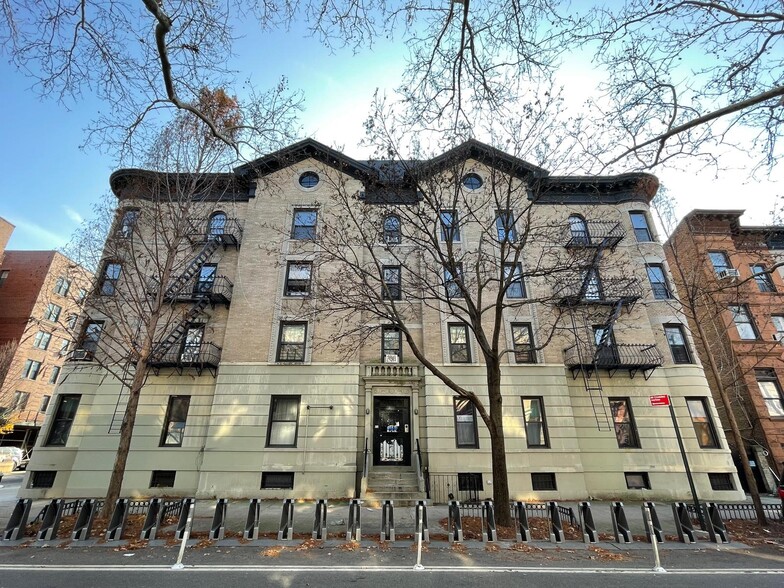 934 Sterling Pl, Brooklyn, NY for sale - Building Photo - Image 1 of 2