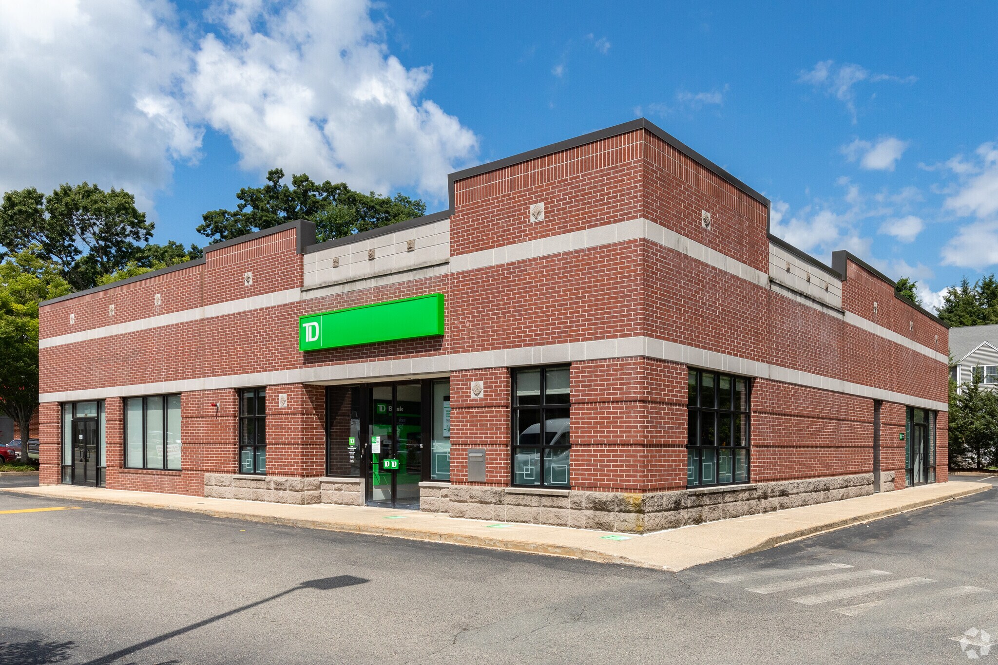 999 Worcester St, Wellesley, MA for lease Primary Photo- Image 1 of 5