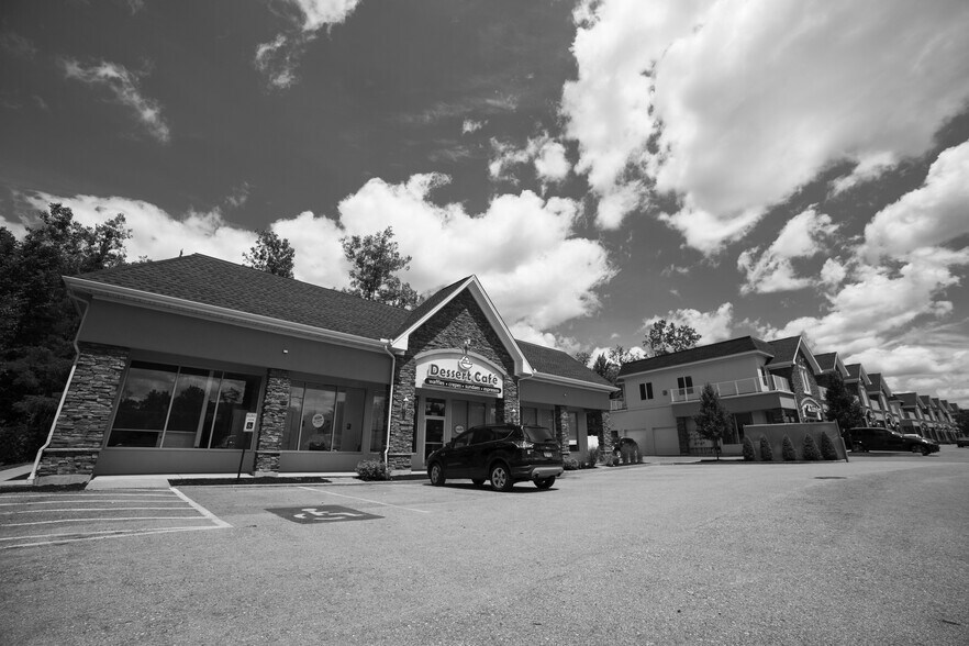 4500 N French Rd, East Amherst, NY 14051