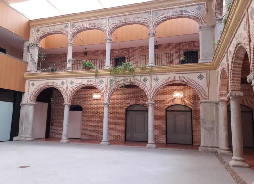 Multifamily in Arévalo, Ávila for sale - Interior Photo - Image 1 of 6