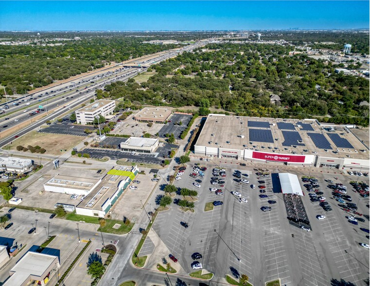 725 Airport Fwy, Hurst, TX for lease - Building Photo - Image 3 of 5