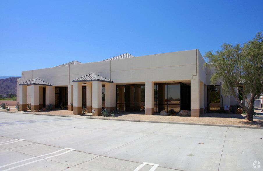 1247 S Gene Autry Trl, Palm Springs, CA for sale - Building Photo - Image 3 of 13