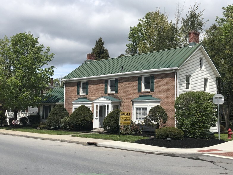 2 Wallkill Ave, Wallkill, NY for sale - Building Photo - Image 1 of 1