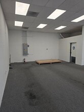 825-829 N Lake Ave, Pasadena, CA for lease Interior Photo- Image 2 of 9