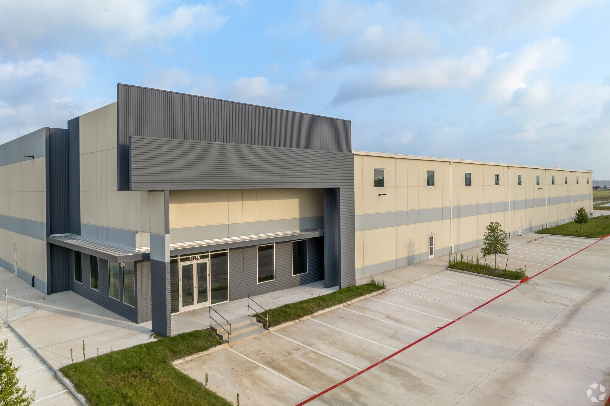 10355 Deer Trail Dr, Houston, TX for sale Primary Photo- Image 1 of 1