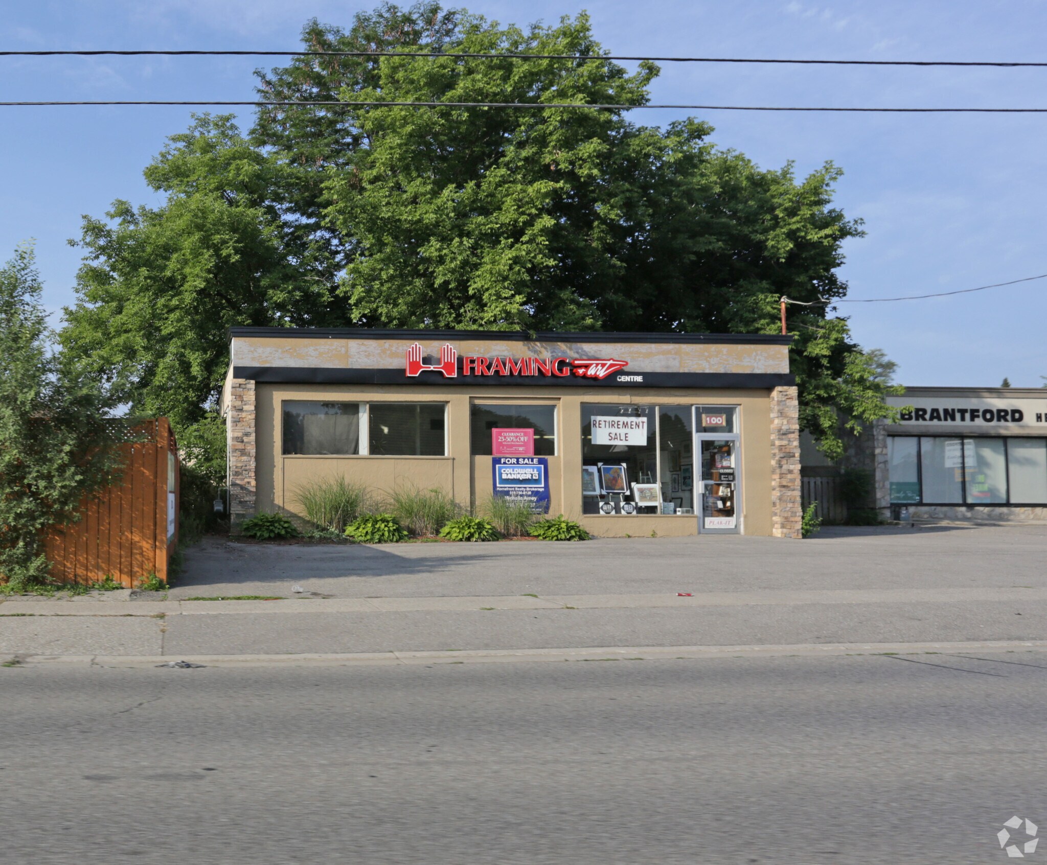 100 Charing Cross St, Brantford, ON for sale Primary Photo- Image 1 of 1