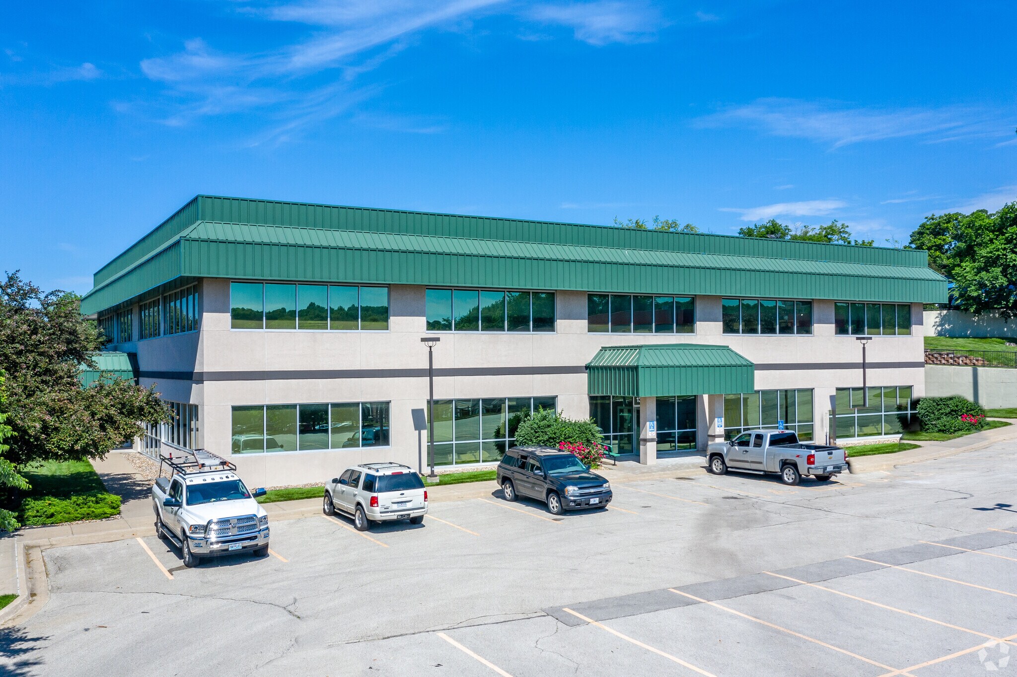 1310 NW Vivion Rd, Kansas City, MO for lease Primary Photo- Image 1 of 32