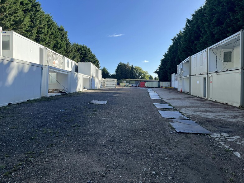 Spurlands End Rd, High Wycombe for sale - Building Photo - Image 2 of 10