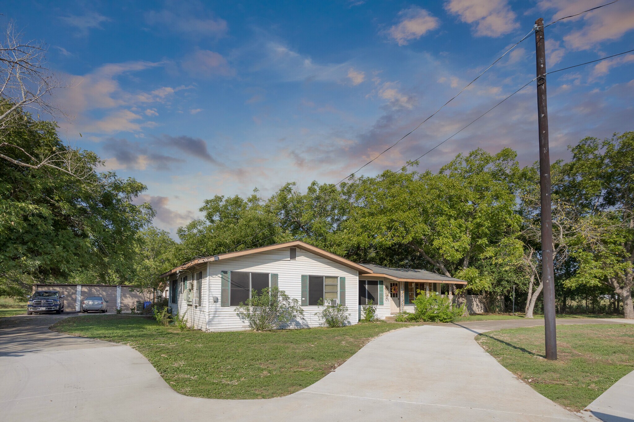 303 S Main St, Cibolo, TX 78108 Office for Sale