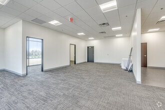 3411 Mingo Rd, Denton, TX for lease Interior Photo- Image 1 of 7