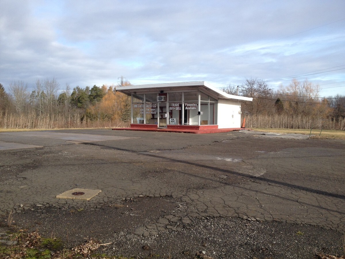 9989 Youngstown Pittsburgh Rd, New Middletown, OH 44442