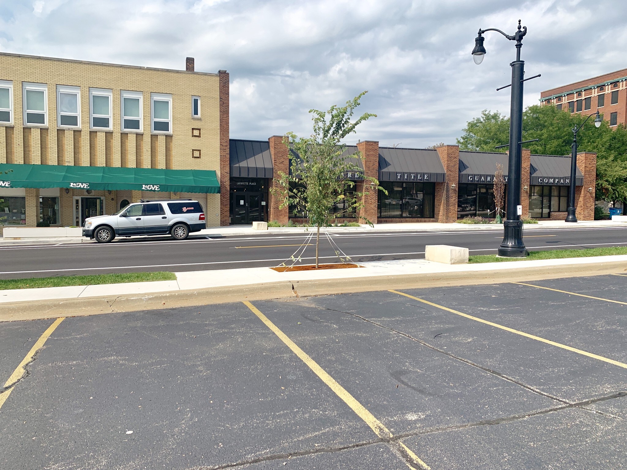 215 S Schuyler Ave, Kankakee, IL 60901 Retail for Sale