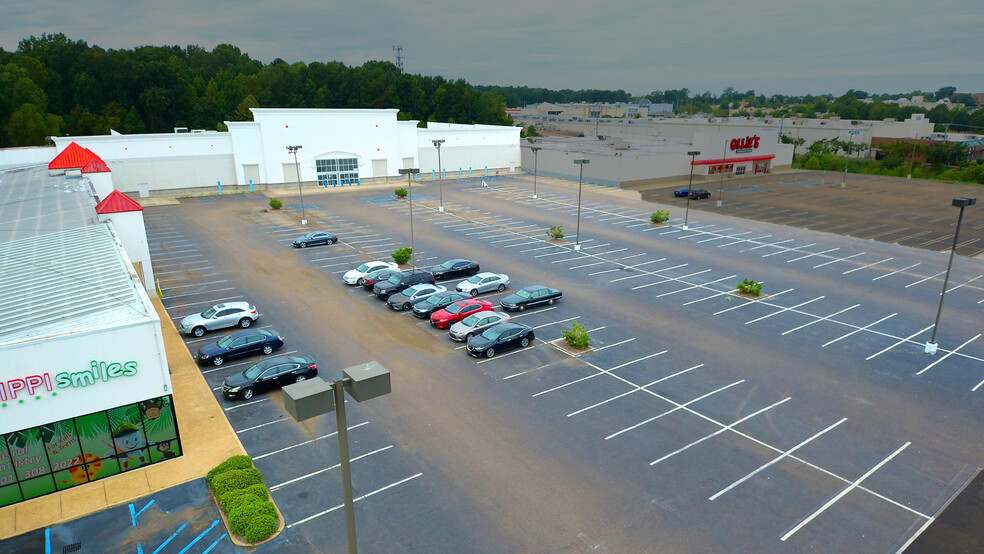 1189 E County Line Rd, Jackson, MS for lease - Building Photo - Image 1 of 1