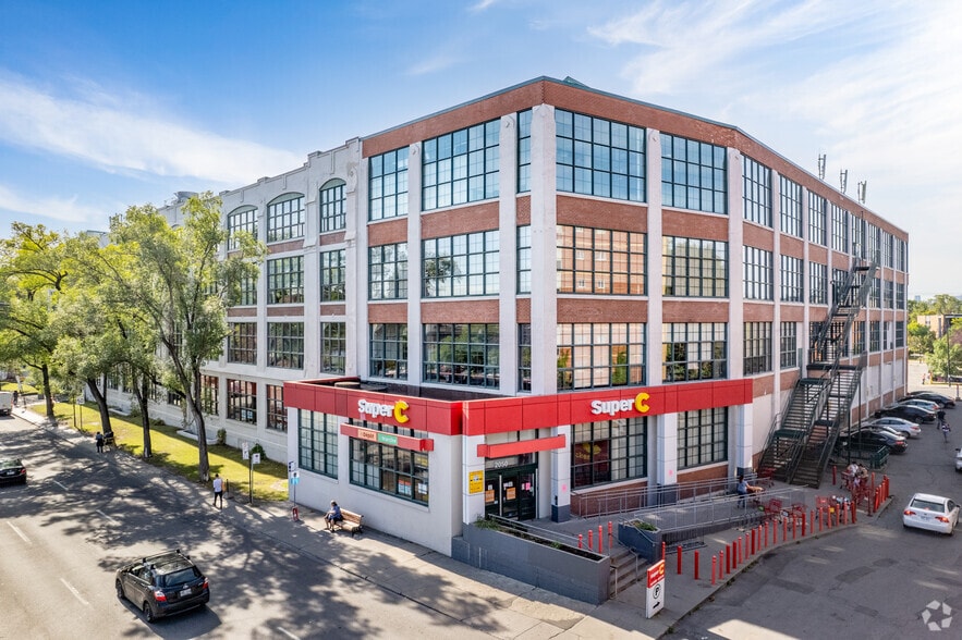 2030-2050 Boul Pie IX, Montréal, QC for lease - Building Photo - Image 2 of 8