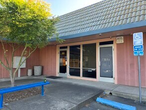 2950 Beacon Blvd, West Sacramento, CA for lease Building Photo- Image 1 of 7