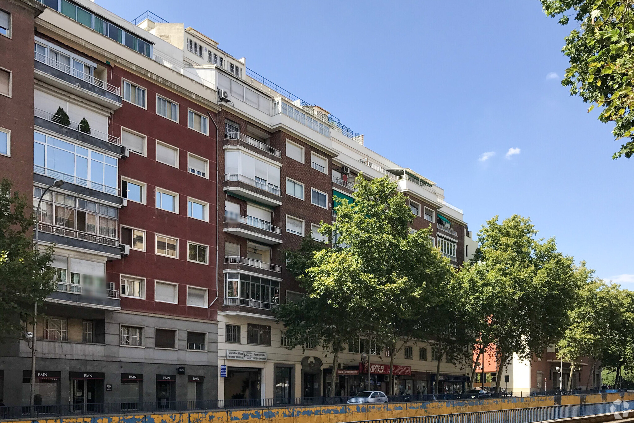 Calle Doctor Esquerdo, 8, Madrid, Madrid for lease Primary Photo- Image 1 of 3