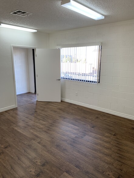 3975 W Quail Ave, Las Vegas, NV for lease - Building Photo - Image 3 of 7