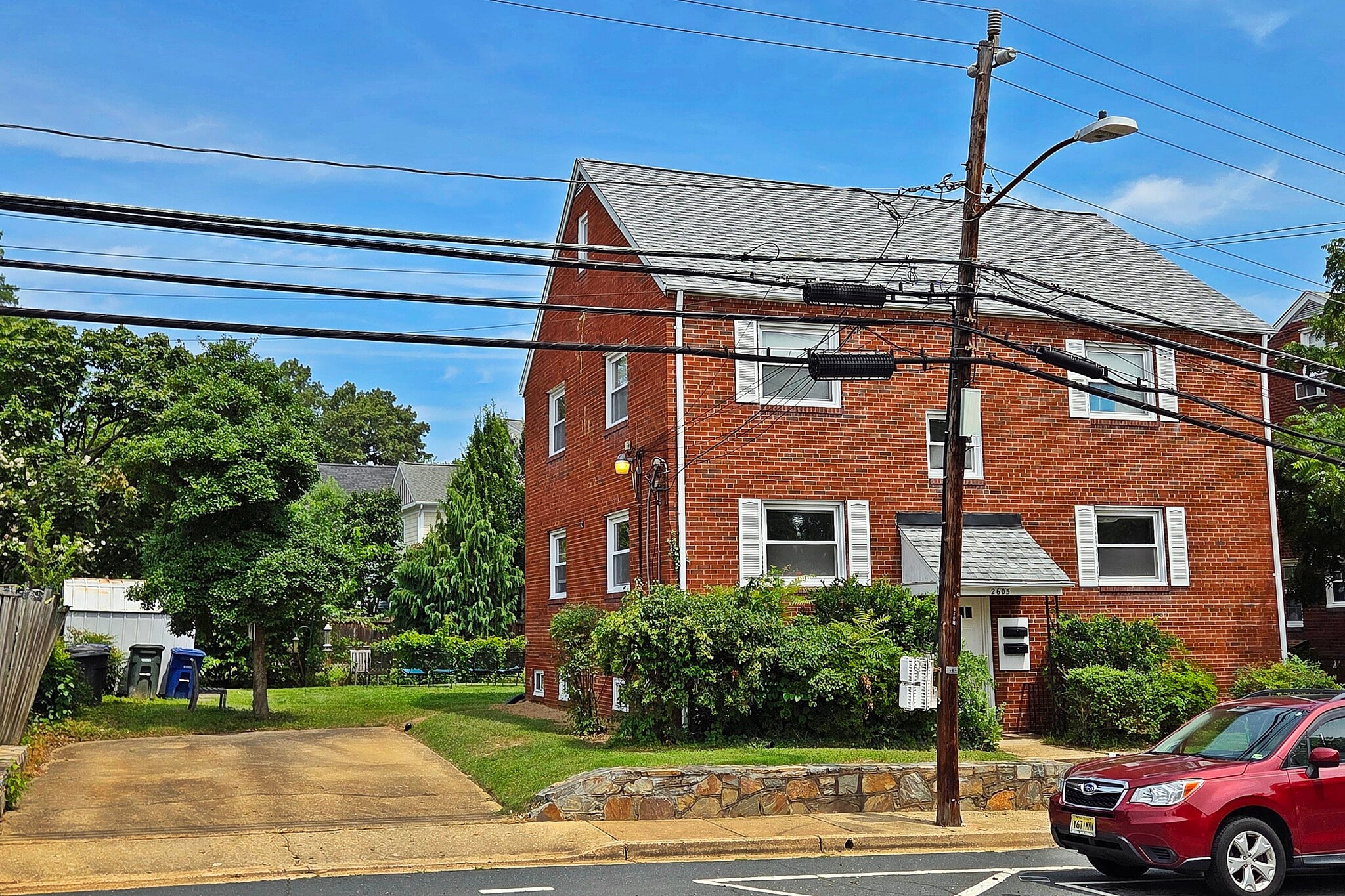 2605 N Pershing Dr, Arlington, VA for sale Primary Photo- Image 1 of 19