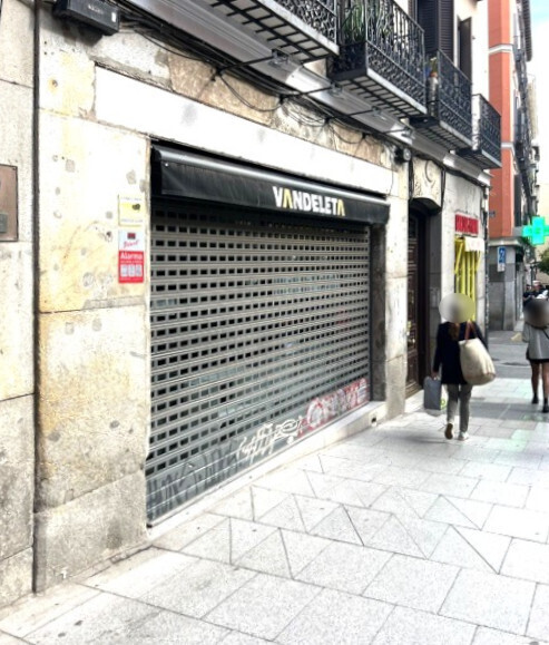 Calle De Augusto Figueroa, 37, Madrid, Madrid for lease Interior Photo- Image 1 of 2