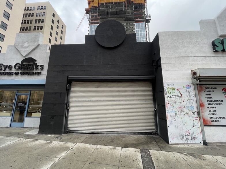 1001 S Broadway, Los Angeles, CA for lease - Building Photo - Image 1 of 22