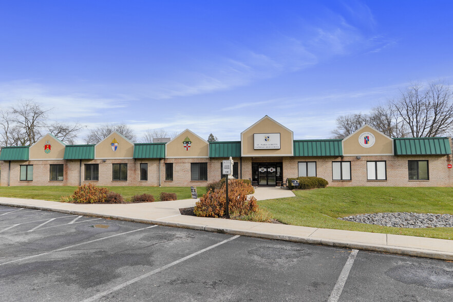 18614 Crestwood Dr, Hagerstown, MD for lease - Building Photo - Image 3 of 13