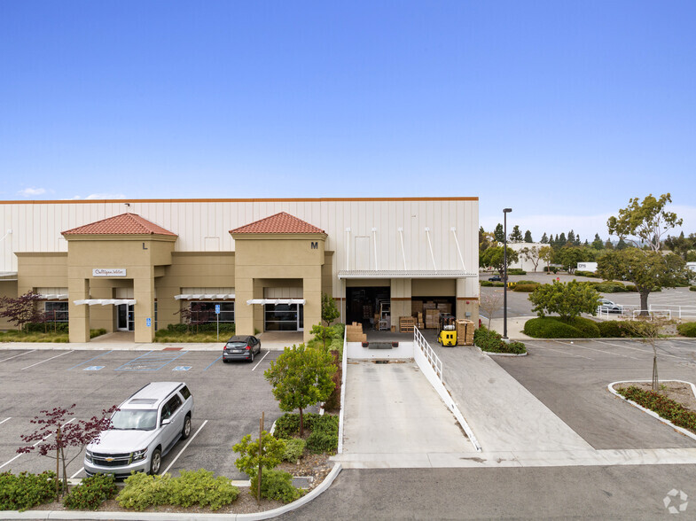 3233 E Mission Oaks Blvd, Camarillo, CA for lease - Building Photo - Image 3 of 14