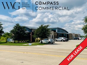 7801 Oakmont Blvd, Fort Worth, TX for lease Building Photo- Image 1 of 12