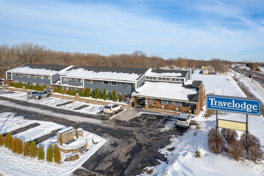 1251 1st Ave E, Shakopee, MN for sale - Primary Photo - Image 1 of 1