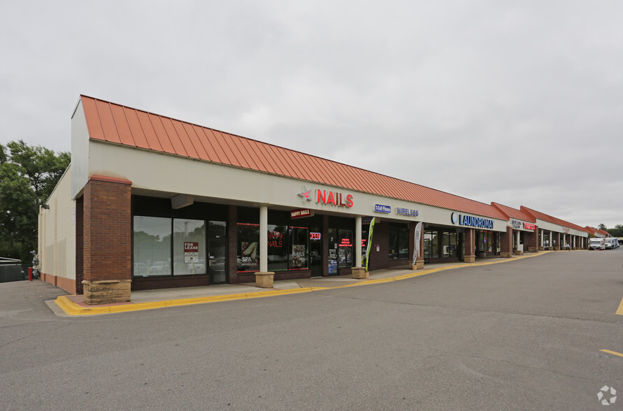 755-925 NE 45th Ave, Minneapolis, MN for lease - Primary Photo - Image 1 of 12