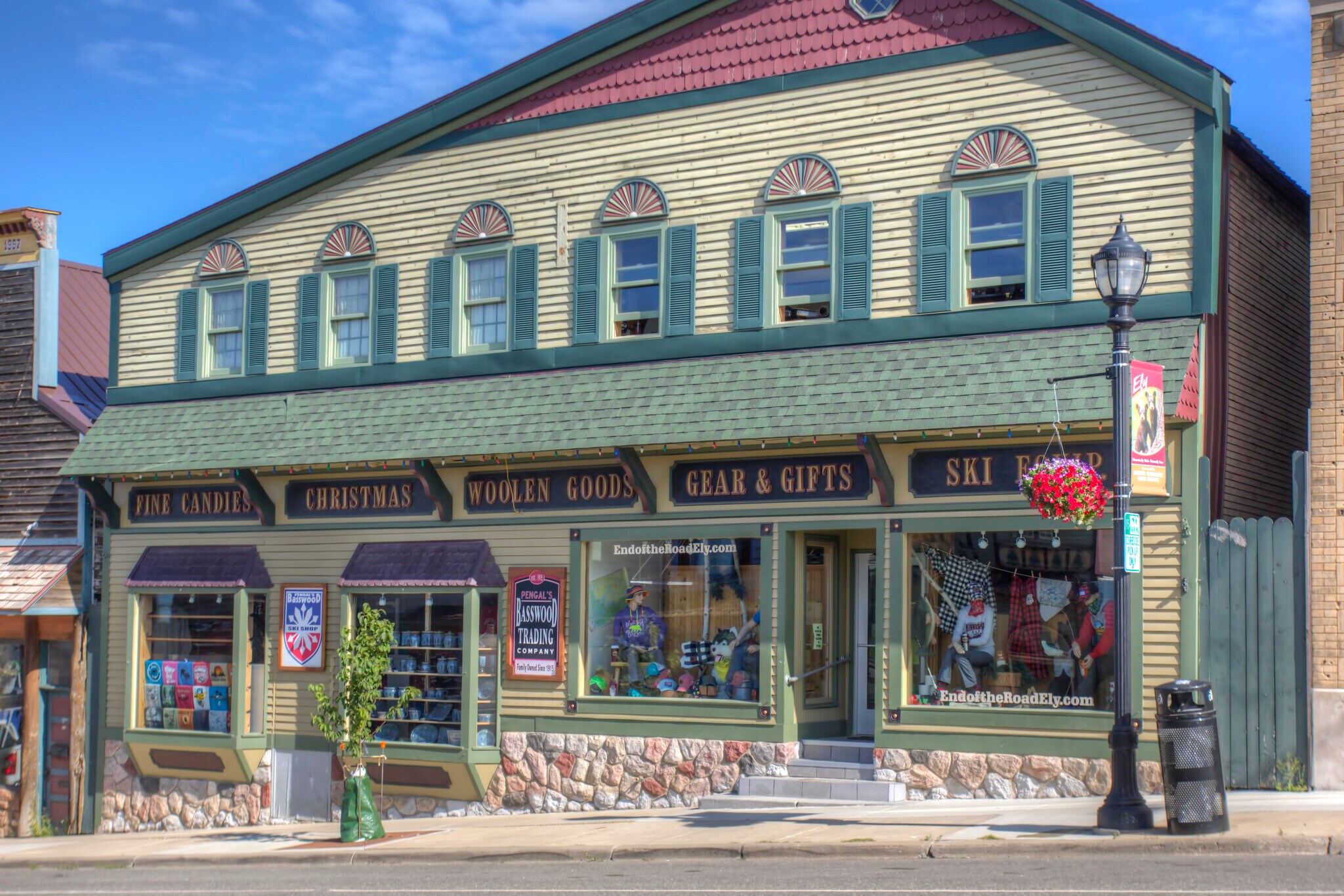 137 E Sheridan St, Ely, MN for sale Primary Photo- Image 1 of 1