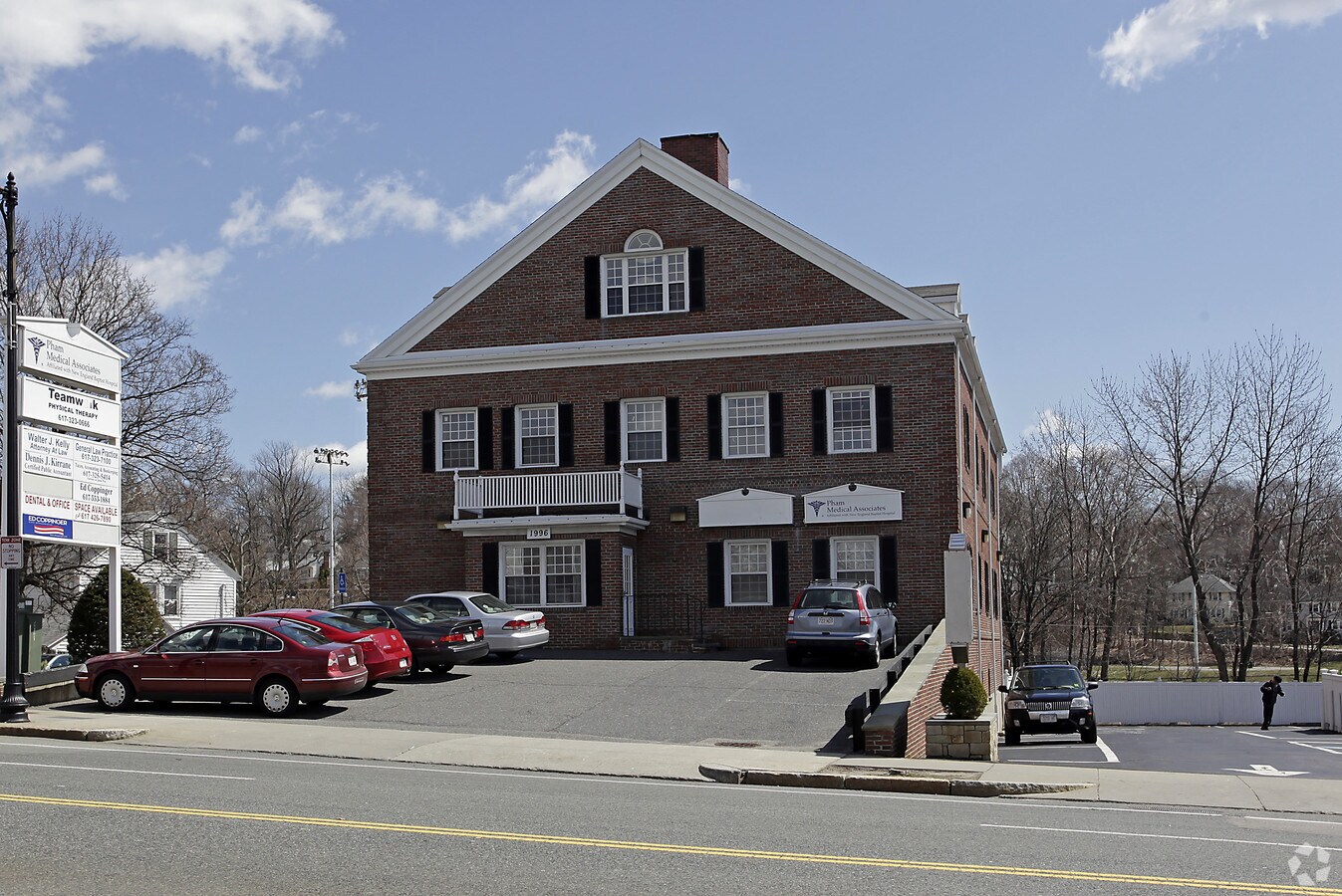 1996 Centre St, West Roxbury, MA 02132 Park View Suite W/3 Private