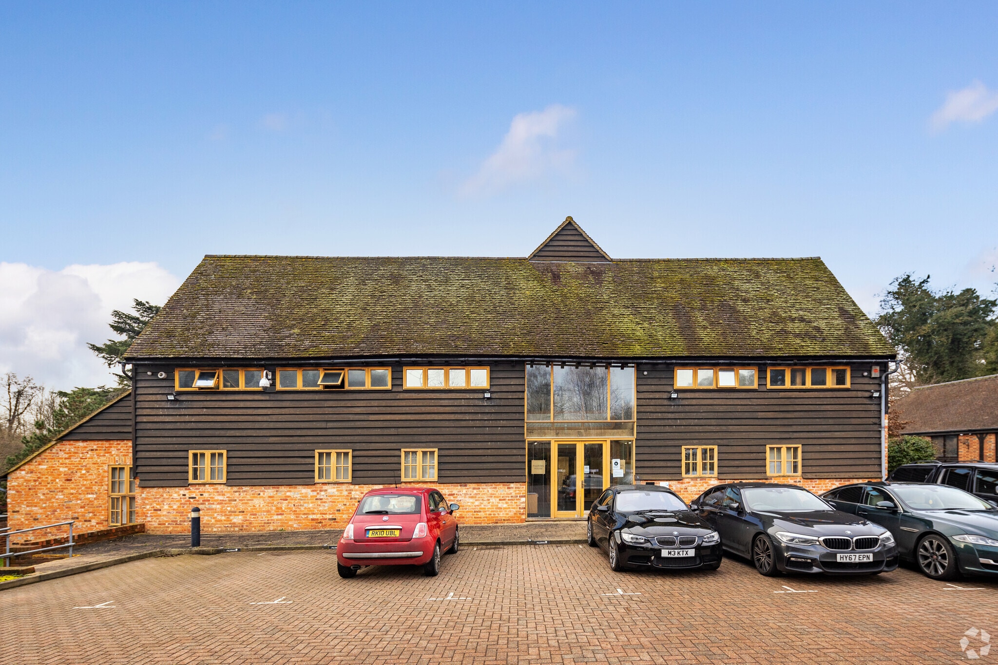 Old Woking Rd, Old Woking for sale Primary Photo- Image 1 of 1