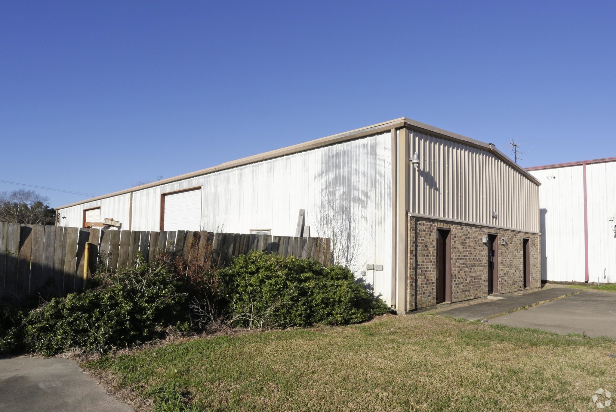 104 Row Three, Lafayette, LA for sale Primary Photo- Image 1 of 1