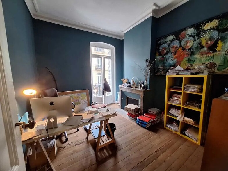 Office in Bordeaux for sale - Interior Photo - Image 2 of 8