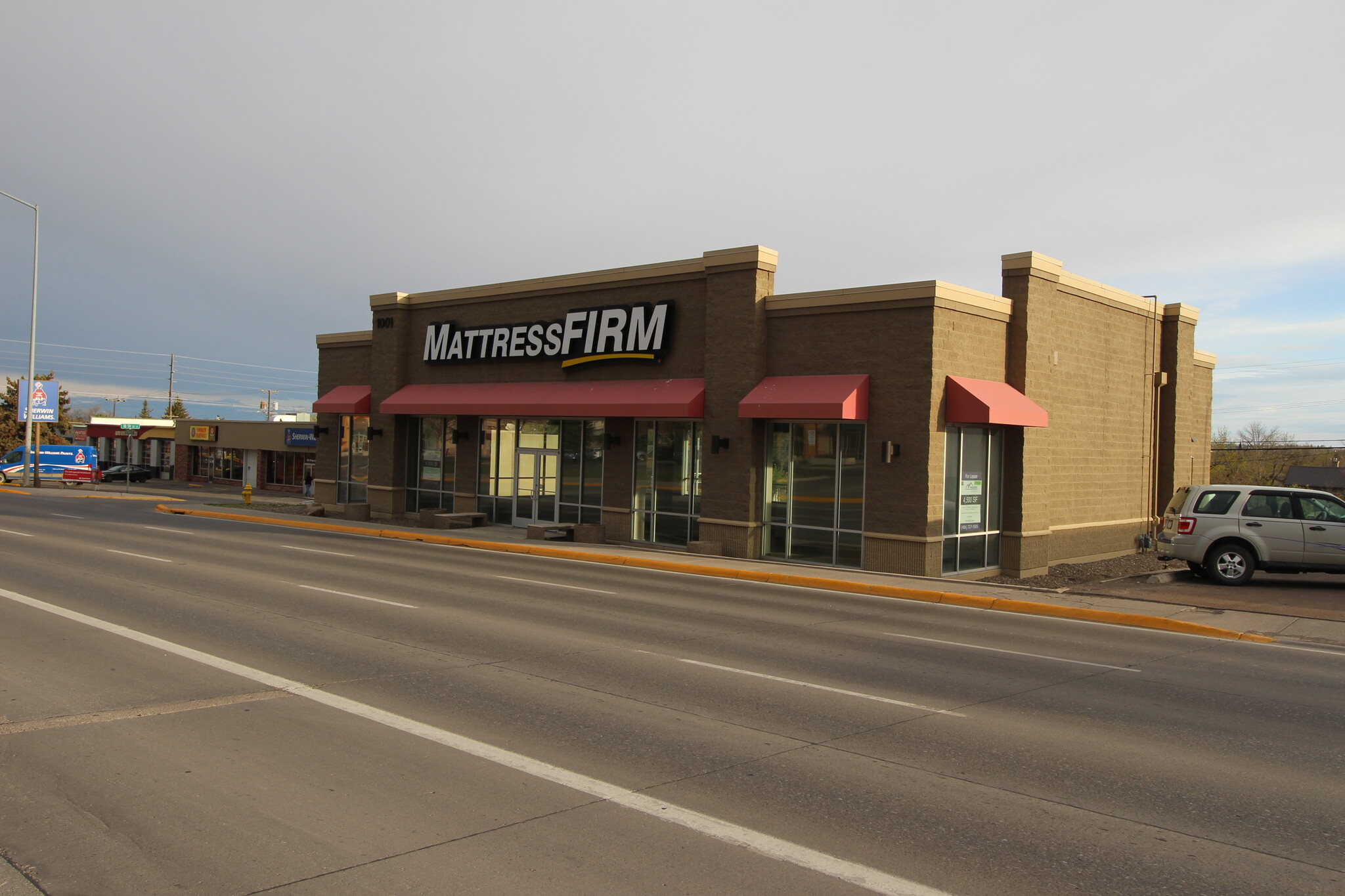 1001 10th Ave S, Great Falls, MT for lease Building Photo- Image 1 of 14