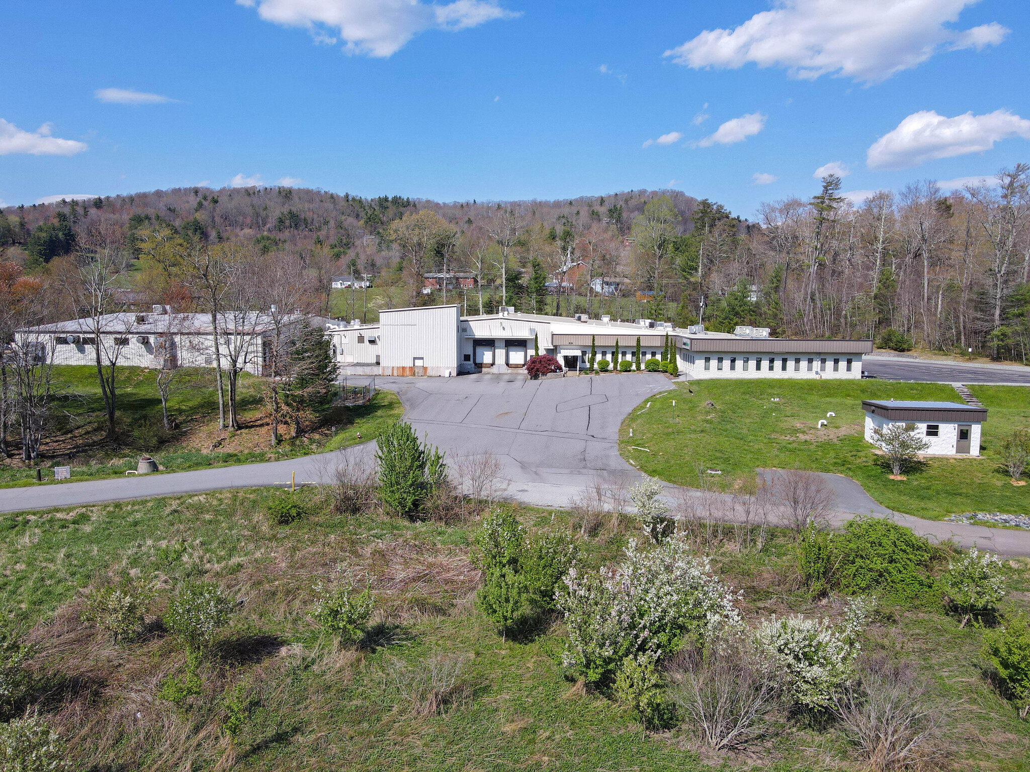 213 Candy Ln, Boone, NC for sale Primary Photo- Image 1 of 1