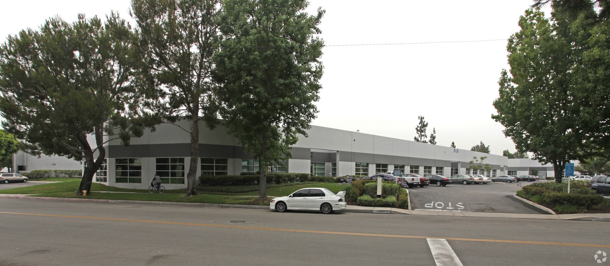 5733-5741 Rickenbacker Rd, Commerce, CA for sale Primary Photo- Image 1 of 1