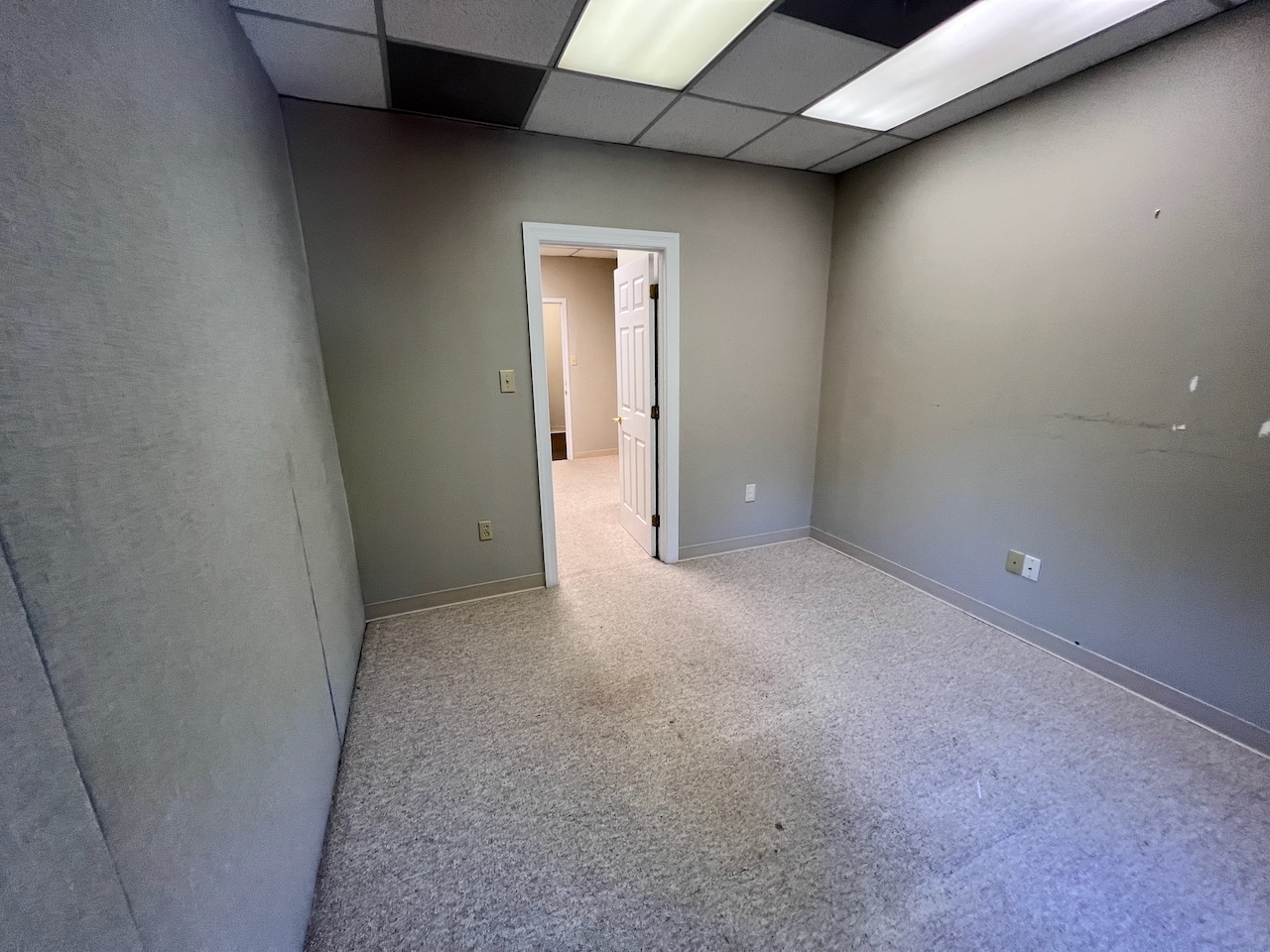8010 Ridge Rd, Richmond, VA for lease Interior Photo- Image 1 of 14