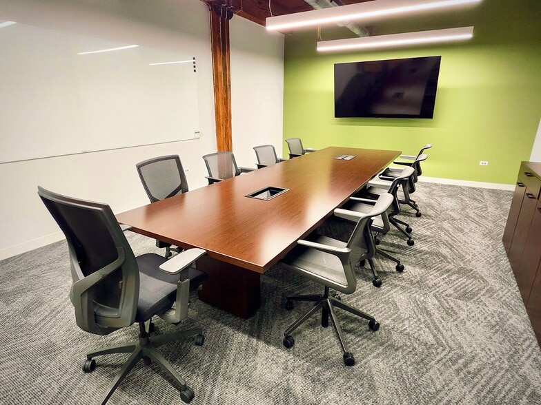 2150 S Canalport Ave, Chicago, IL for lease - Building Photo - Image 3 of 24